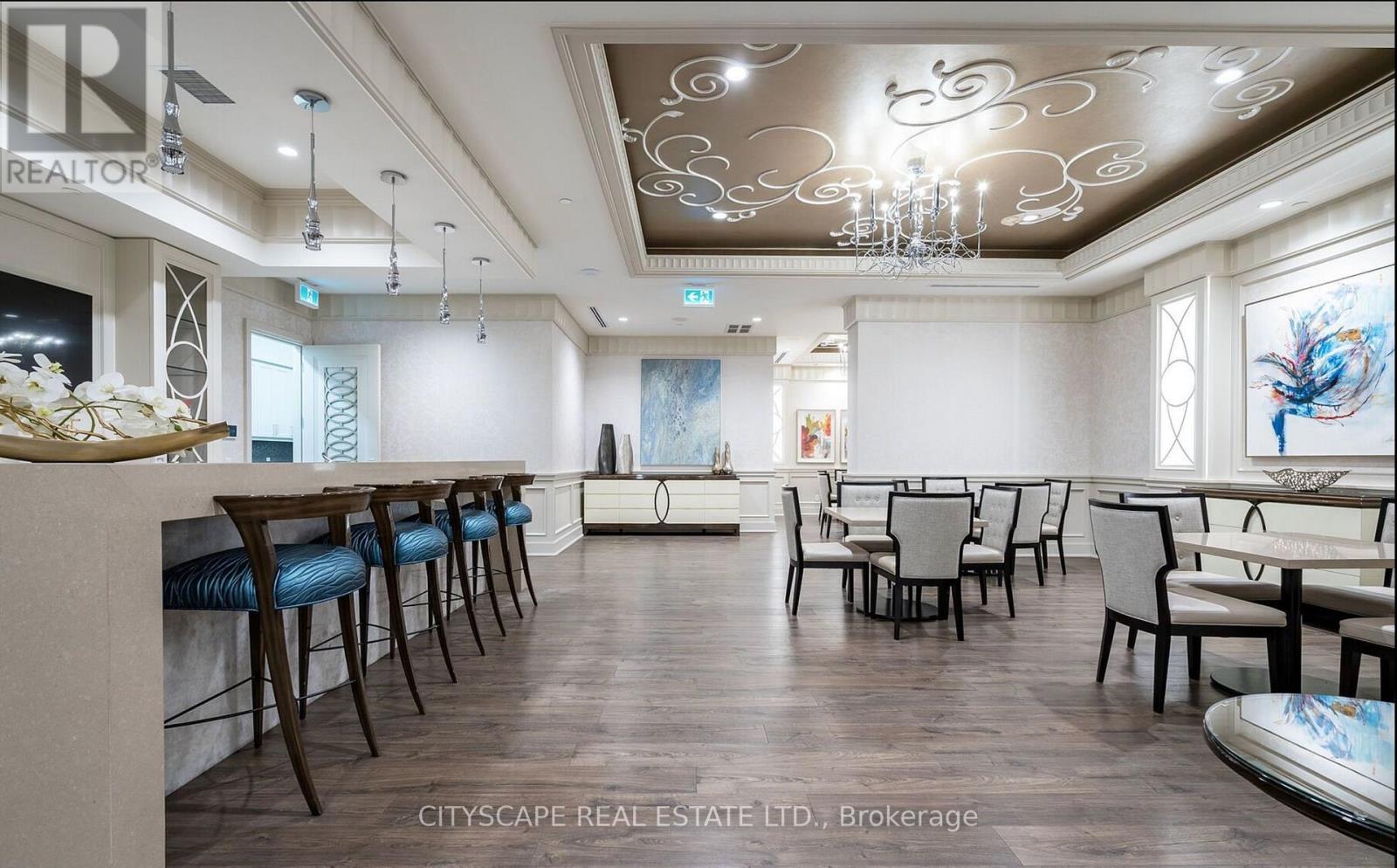 320 - 9085 Jane Street, Vaughan (Concord), Ontario  L4K 0L8 - Photo 5 - N12882272