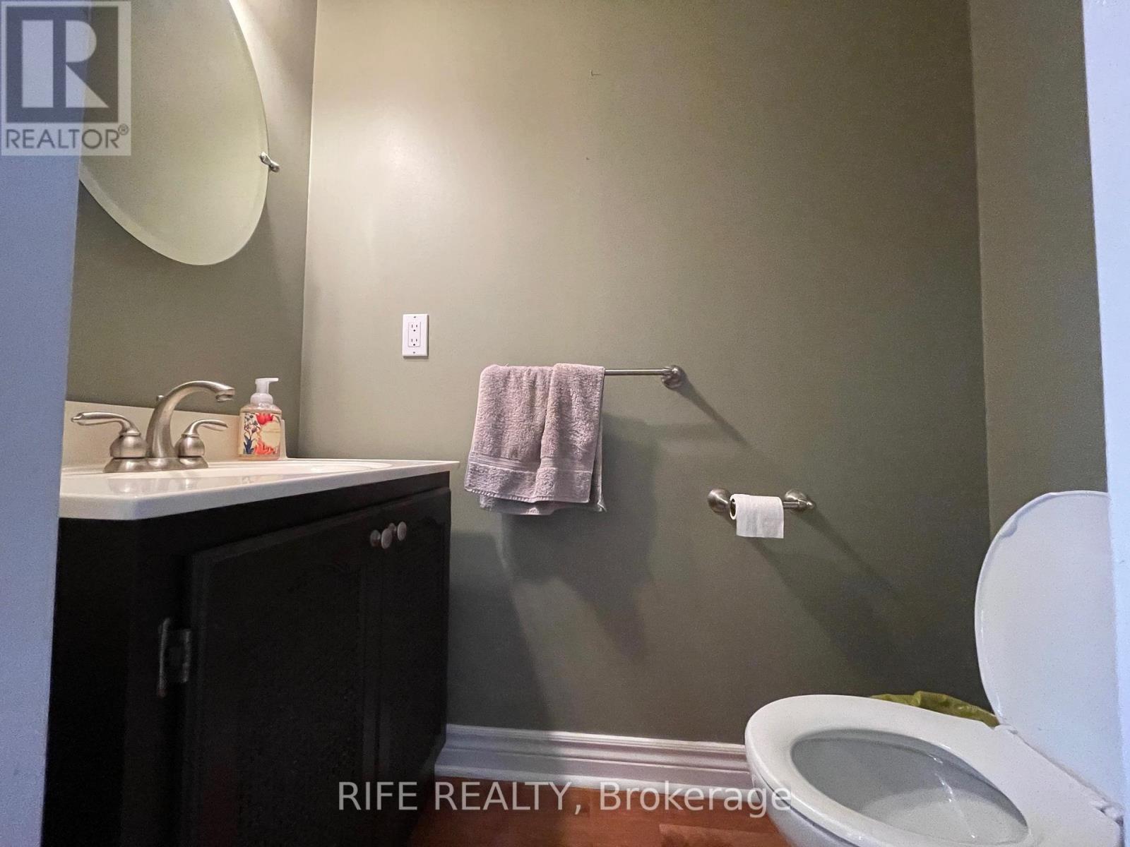 129 Sherwood Forest Drive, Markham (Bullock), Ontario  L3P 1R2 - Photo 10 - N12882338