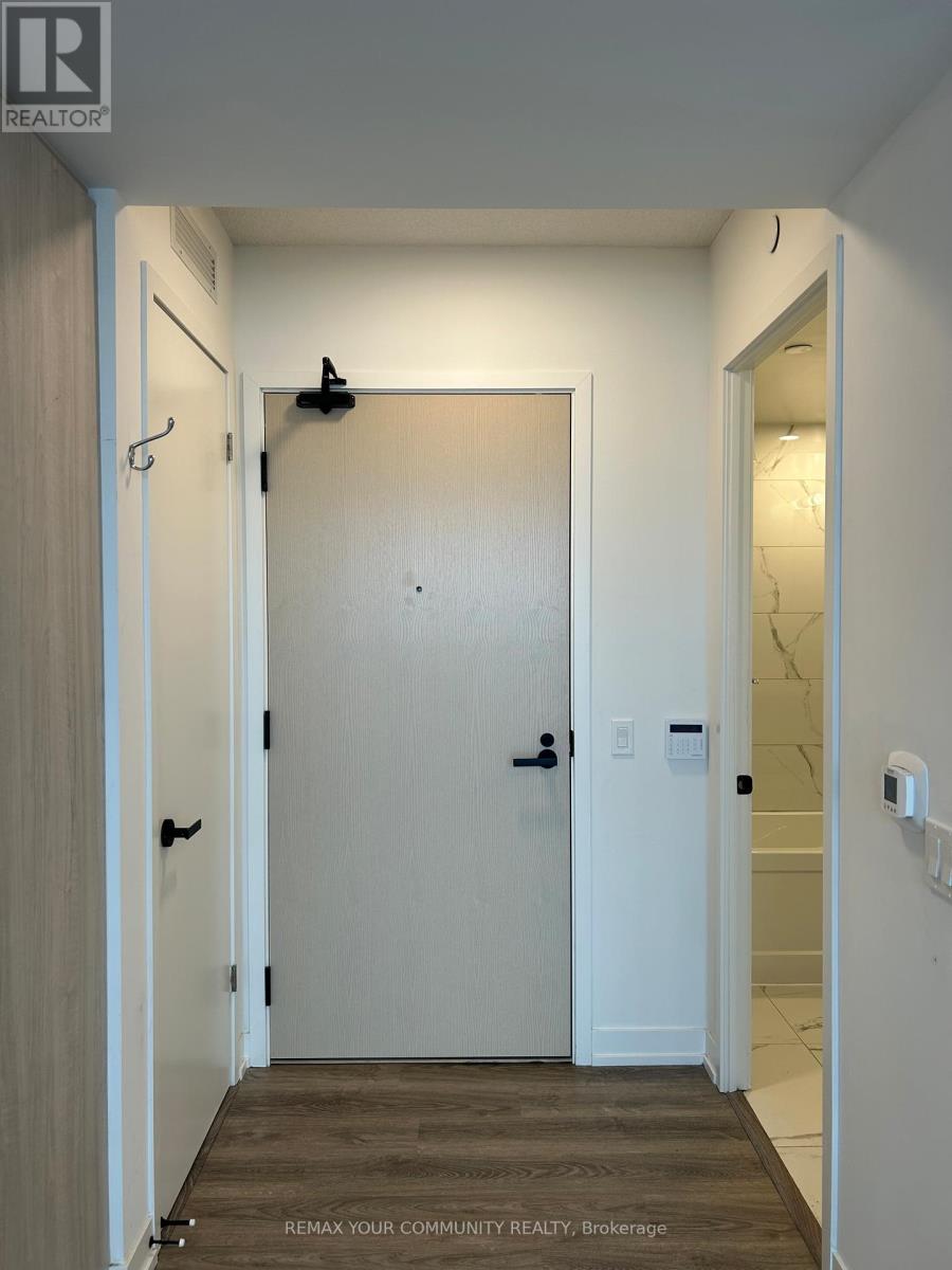 1112 - 195 Commerce Street N, Vaughan (Vaughan Corporate Centre), Ontario  L4K 5Z7 - Photo 3 - N12882362