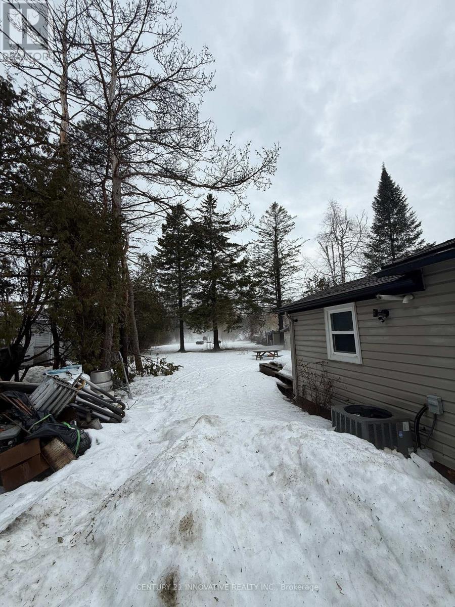 28700 On-12 Highway, Brock (Beaverton), Ontario  L0K 1A0 - Photo 2 - N12882396