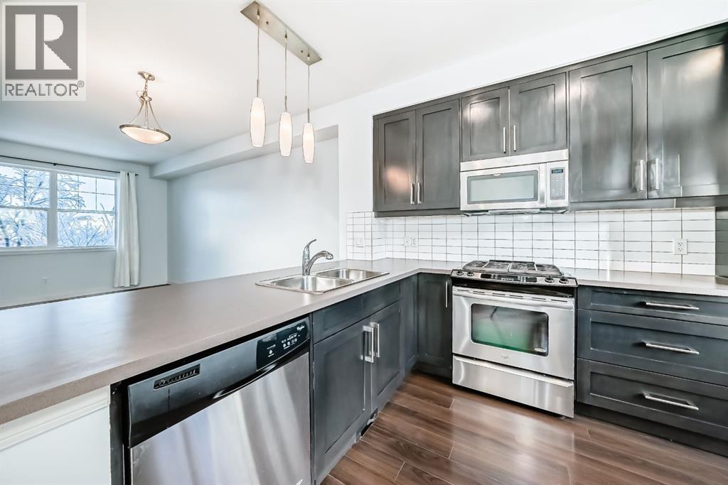 35 Nolan Hill Boulevard, Calgary, Alberta  T3R 0S5 - Photo 5 - A2277279