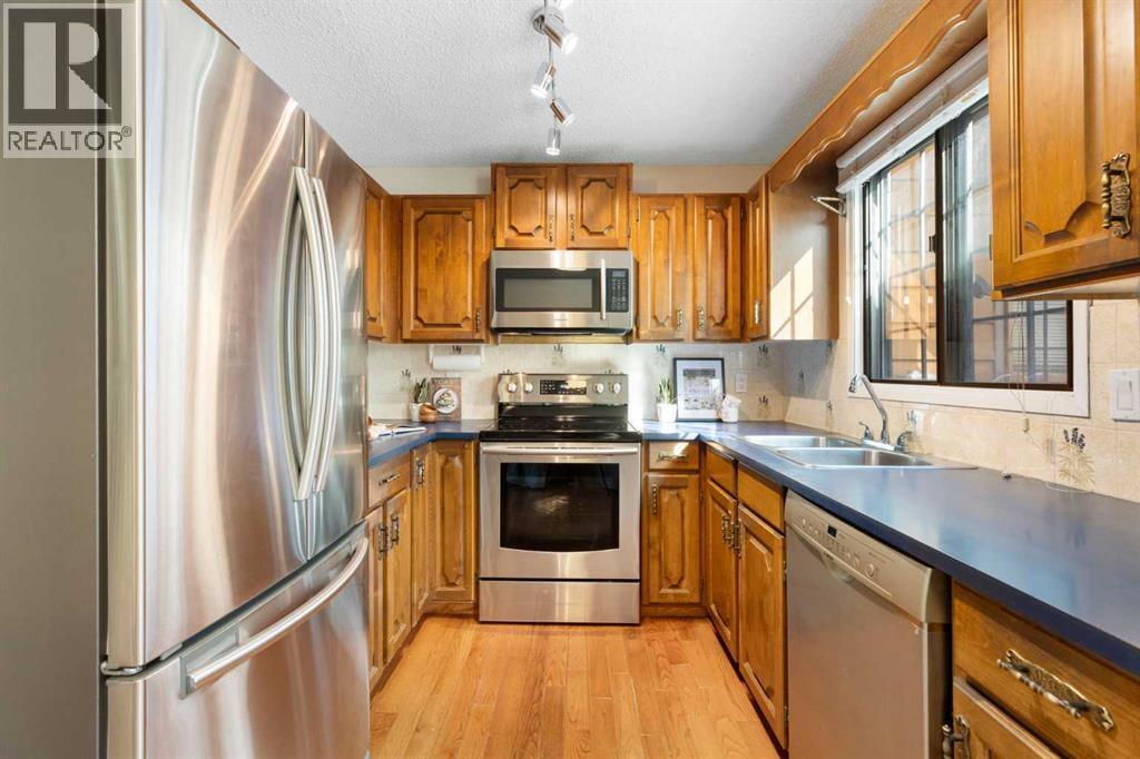 12 Castlefall Road Ne, Calgary, Alberta  T3J 1M9 - Photo 12 - A2293054