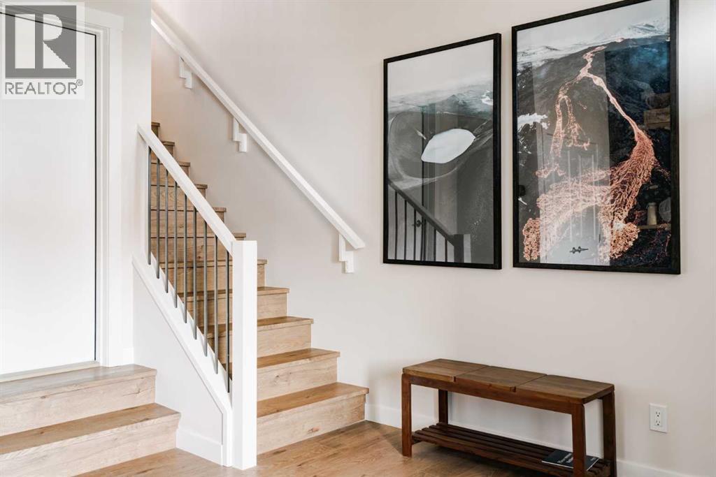 220 Sovereign Common Sw, Calgary, Alberta  T3C 3Y3 - Photo 6 - A2293288