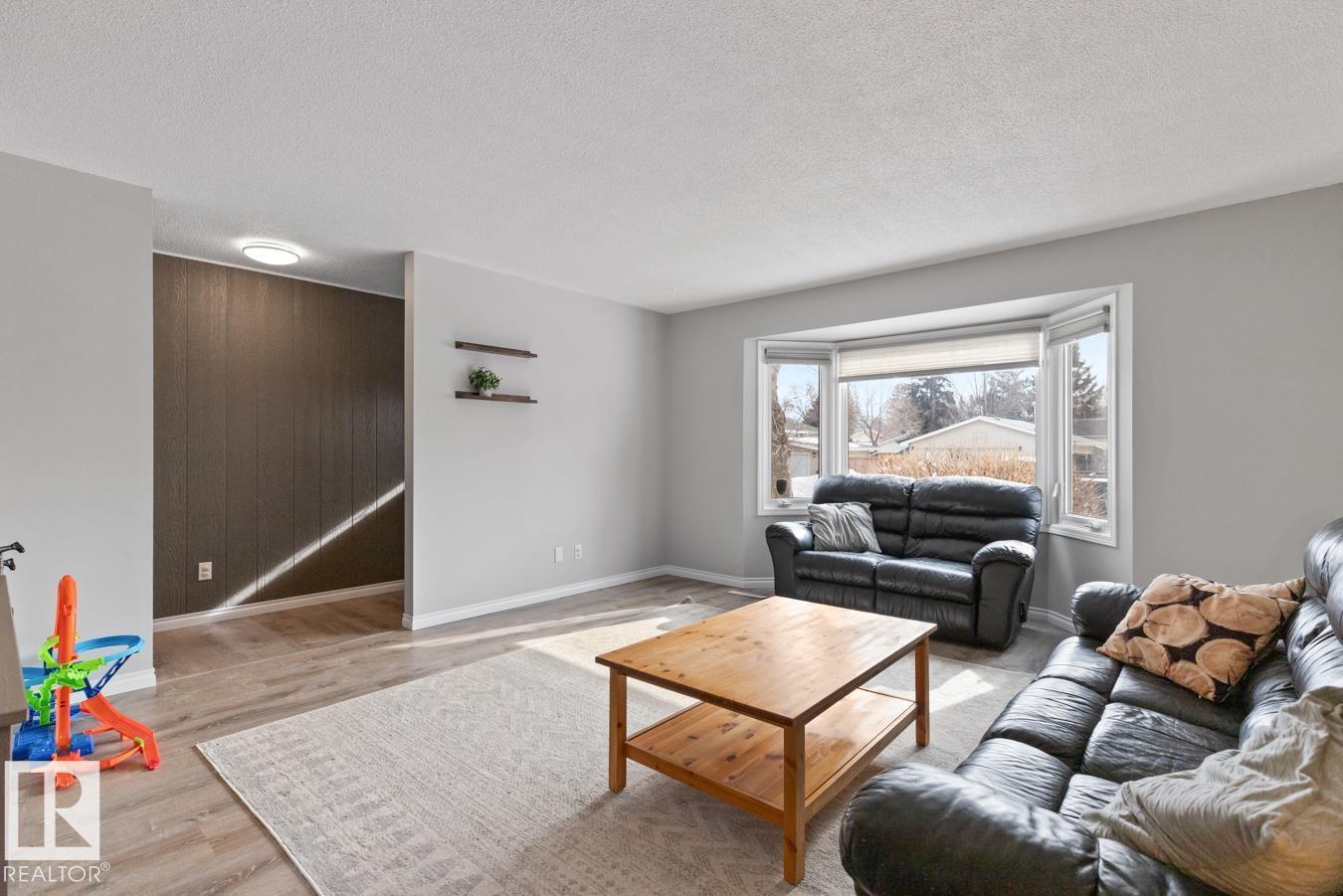 6 Applewood Rd, Sherwood Park, Alberta  T8A 0L3 - Photo 6 - E4477463