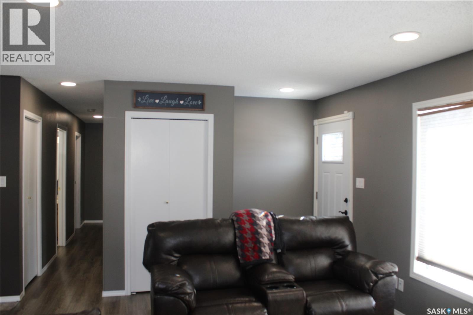 27 Morrison Drive, Yorkton, Saskatchewan  S3N 3W5 - Photo 11 - SK030434