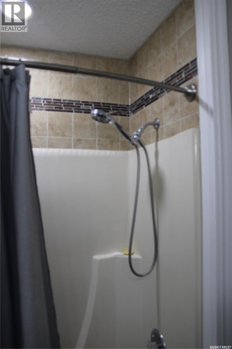 27 Morrison Drive, Yorkton, Saskatchewan  S3N 3W5 - Photo 14 - SK030434