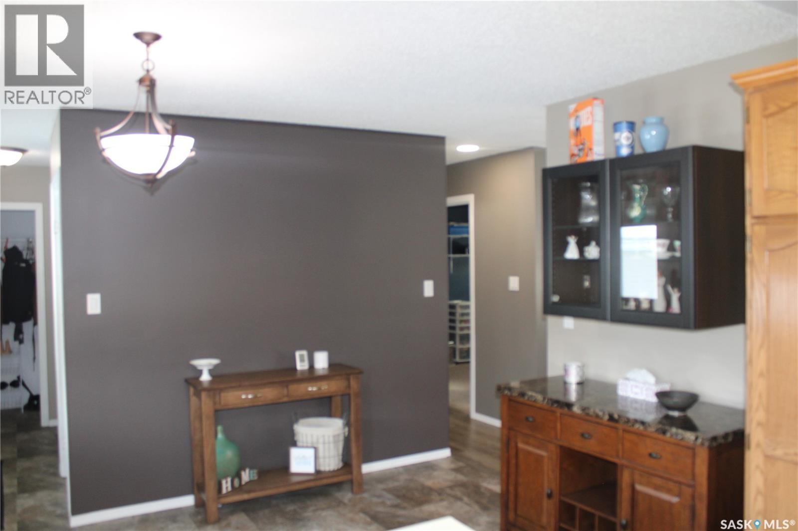 27 Morrison Drive, Yorkton, Saskatchewan  S3N 3W5 - Photo 6 - SK030434