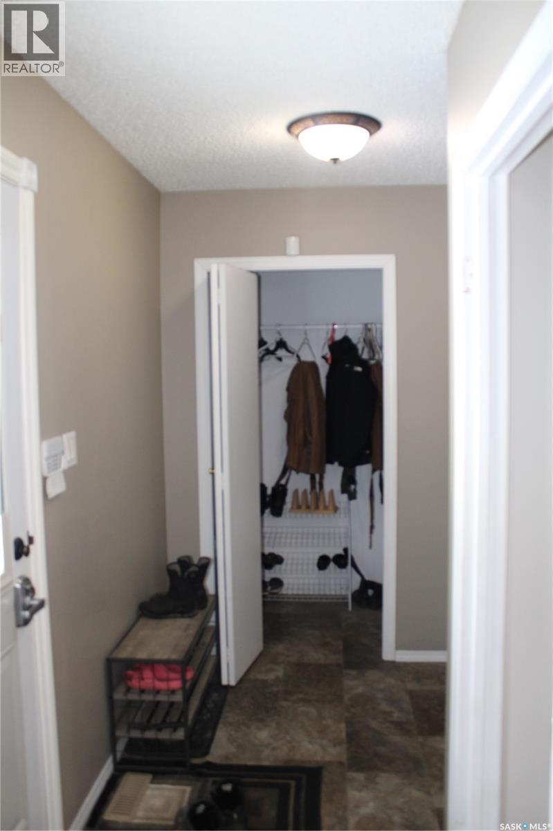 27 Morrison Drive, Yorkton, Saskatchewan  S3N 3W5 - Photo 7 - SK030434