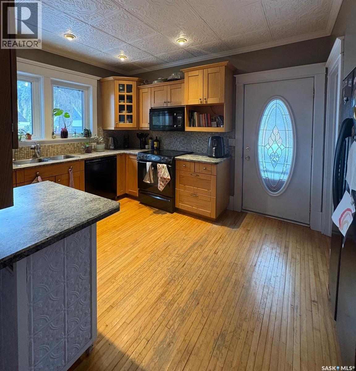 140 3rd Avenue N, Yorkton, Saskatchewan  S3N 1C5 - Photo 10 - SK030292