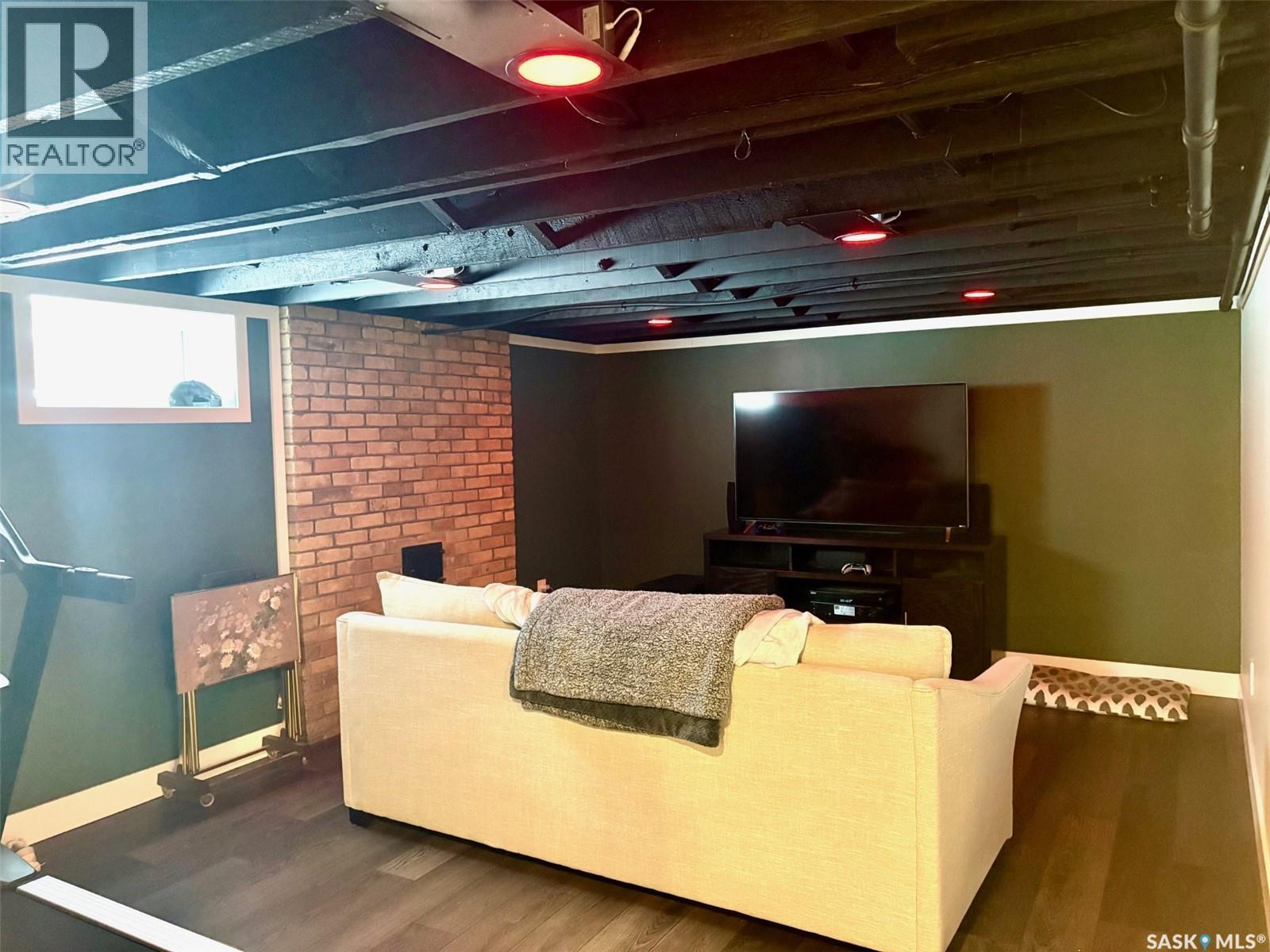 140 3rd Avenue N, Yorkton, Saskatchewan  S3N 1C5 - Photo 26 - SK030292