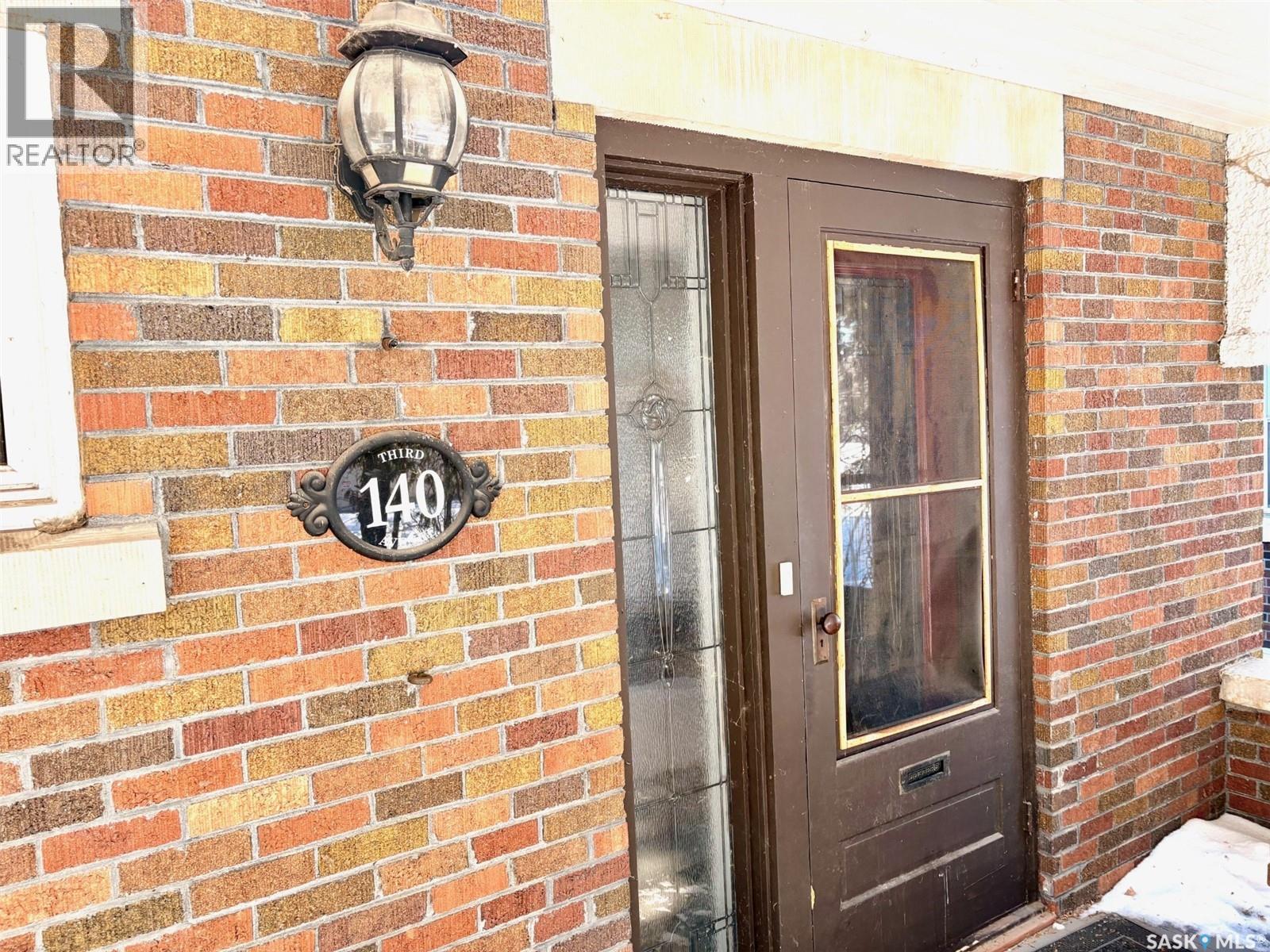 140 3rd Avenue N, Yorkton, Saskatchewan  S3N 1C5 - Photo 3 - SK030292