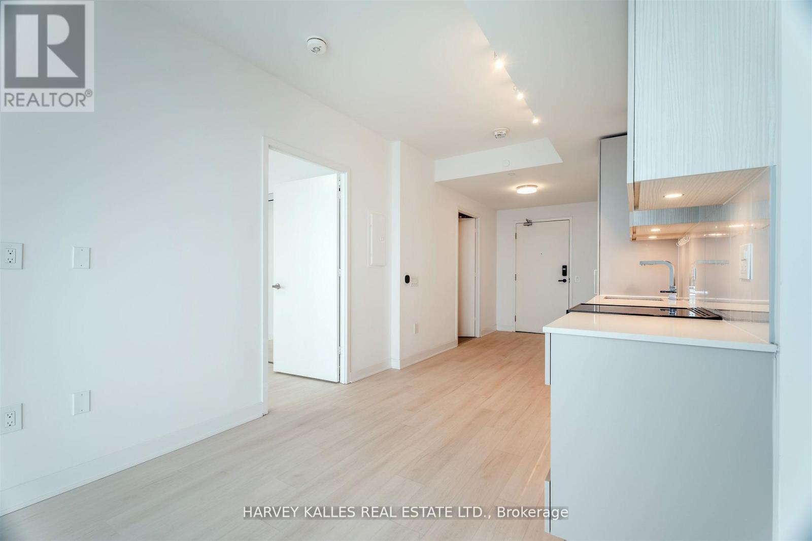 5211 - 3900 Confederation Parkway, Mississauga (City Centre), Ontario  L5B 0M3 - Photo 12 - W12882178