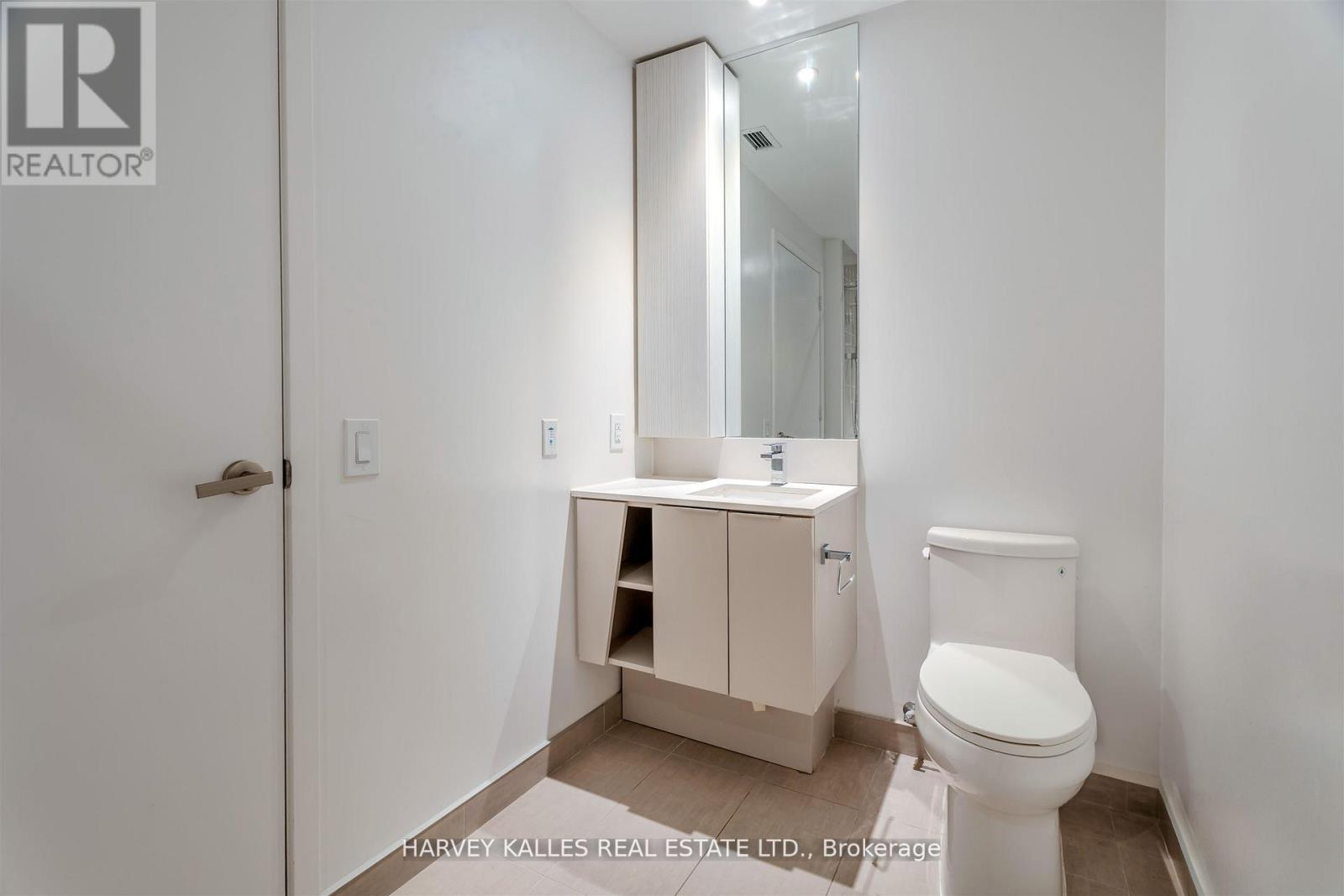 5211 - 3900 Confederation Parkway, Mississauga (City Centre), Ontario  L5B 0M3 - Photo 18 - W12882178