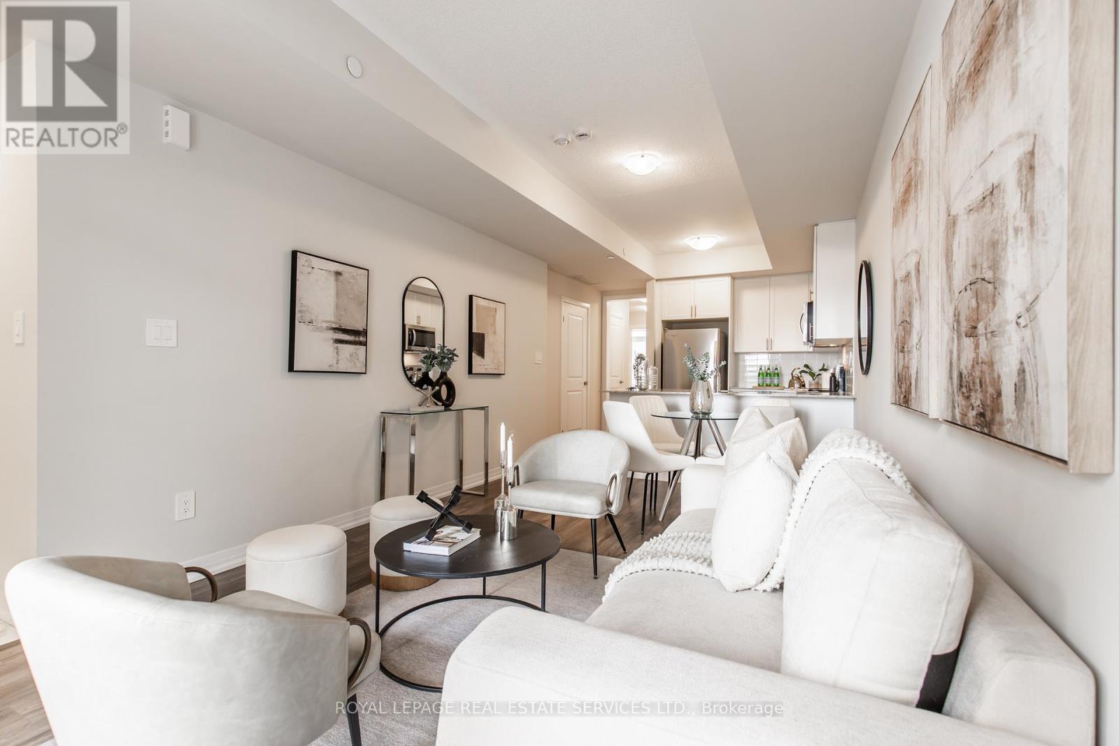 112 - 1597 Rose Way, Milton, Ontario  L9E 1N4 - Photo 9 - W12882216