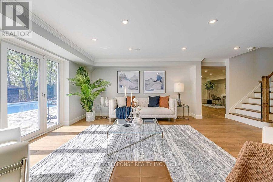 3640 Burnbrae Drive, Mississauga, Ontario  L5C 2N7 - Photo 26 - W12882236