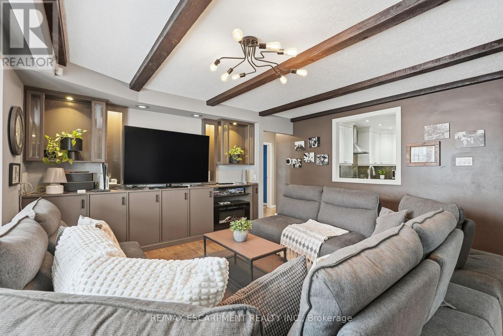 2036 Mountainside Drive, Burlington, Ontario  L7P 1A7 - Photo 6 - W12882250