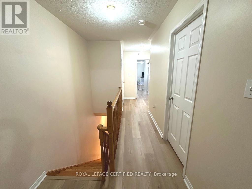 3271 Flagstone Drive, Mississauga, Ontario  L5M 7T8 - Photo 13 - W12882306