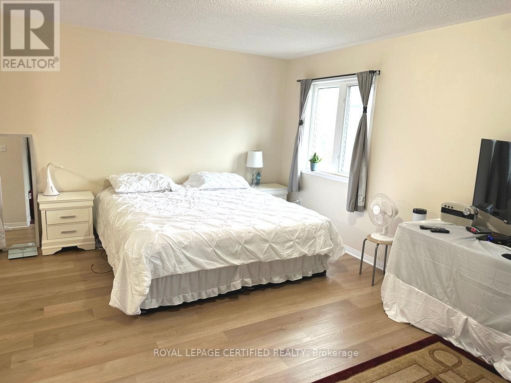 3271 Flagstone Drive, Mississauga, Ontario  L5M 7T8 - Photo 17 - W12882306