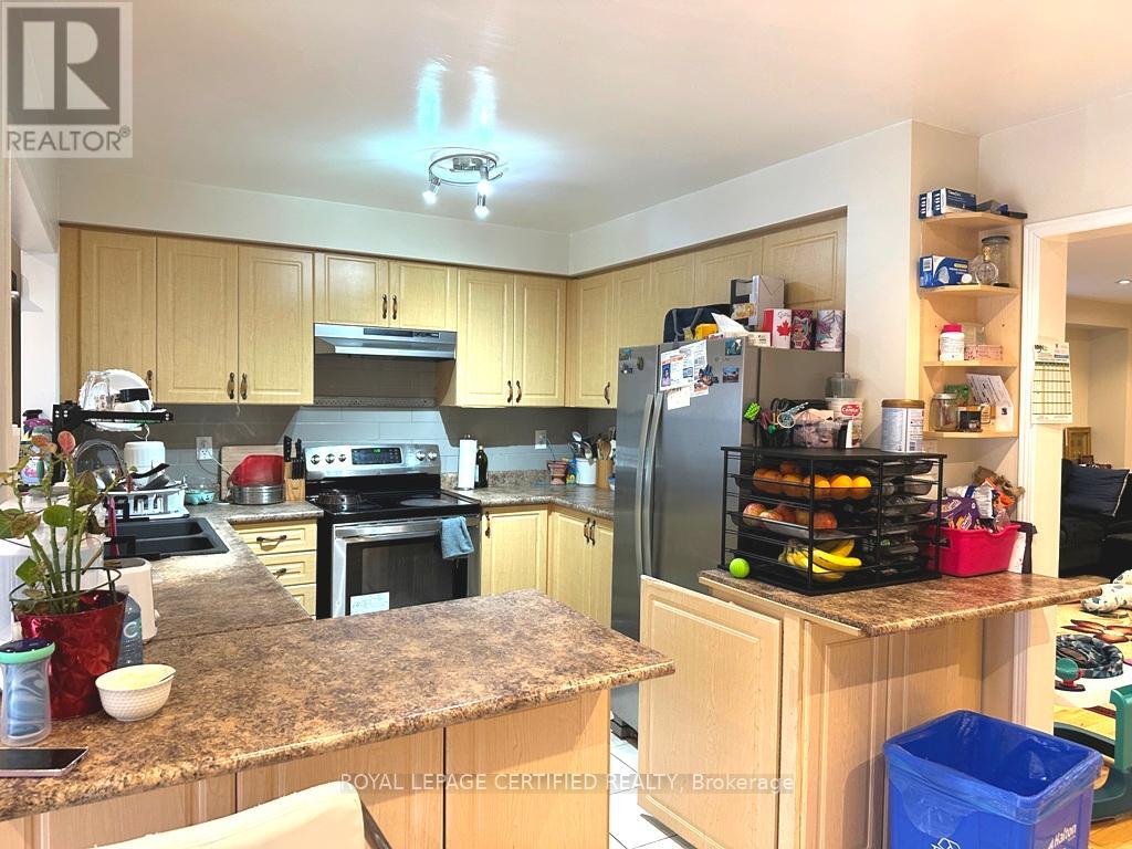 3271 Flagstone Drive, Mississauga, Ontario  L5M 7T8 - Photo 8 - W12882306