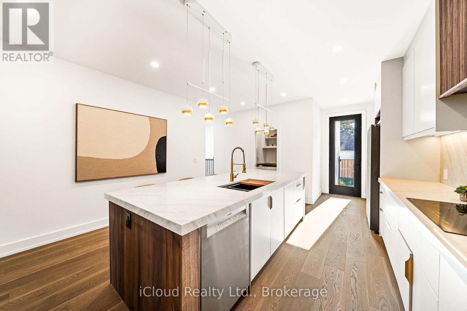 1140 Ogden Avenue, Mississauga, Ontario  L5E 2G9 - Photo 10 - W12882312