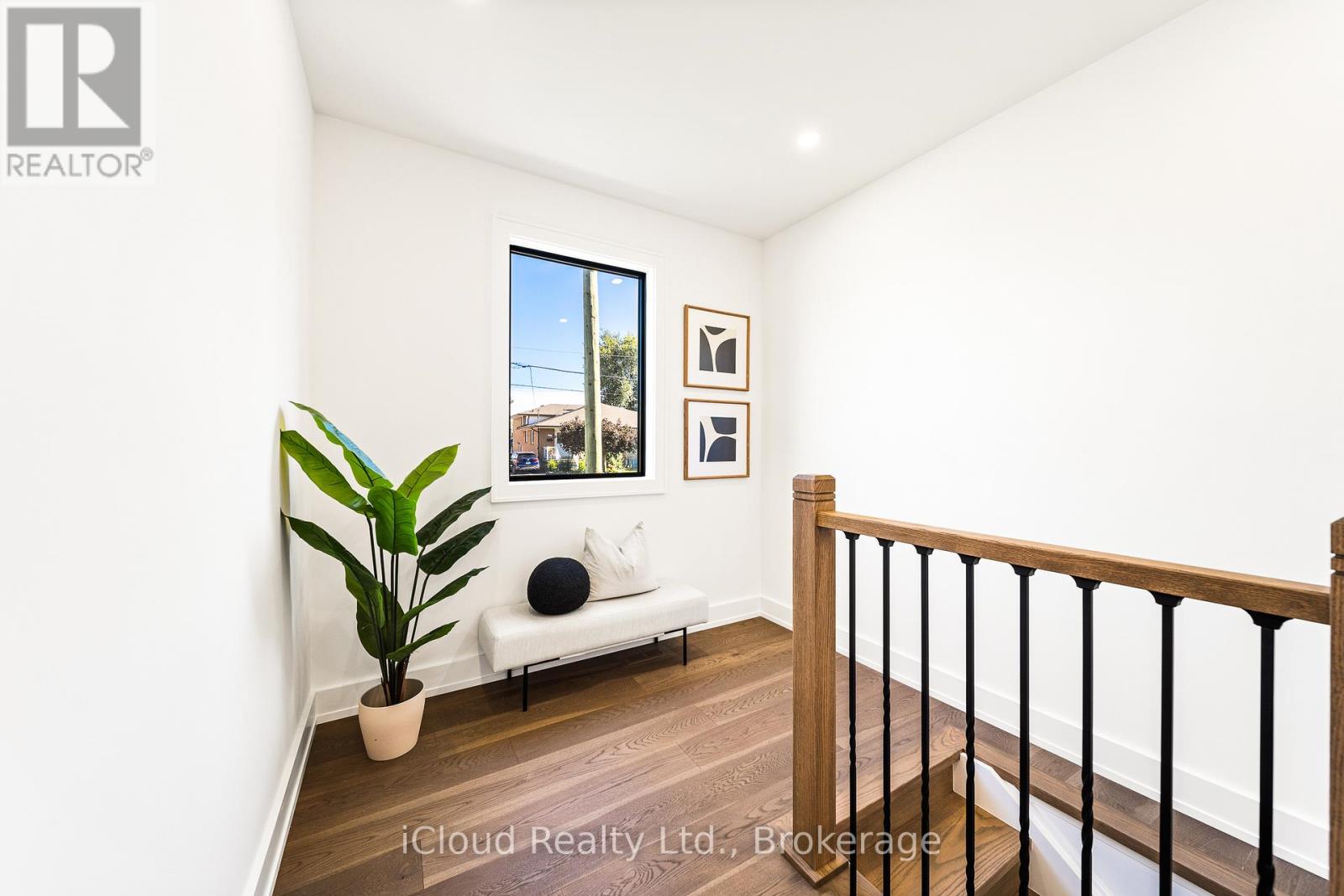 1140 Ogden Avenue, Mississauga, Ontario  L5E 2G9 - Photo 13 - W12882312