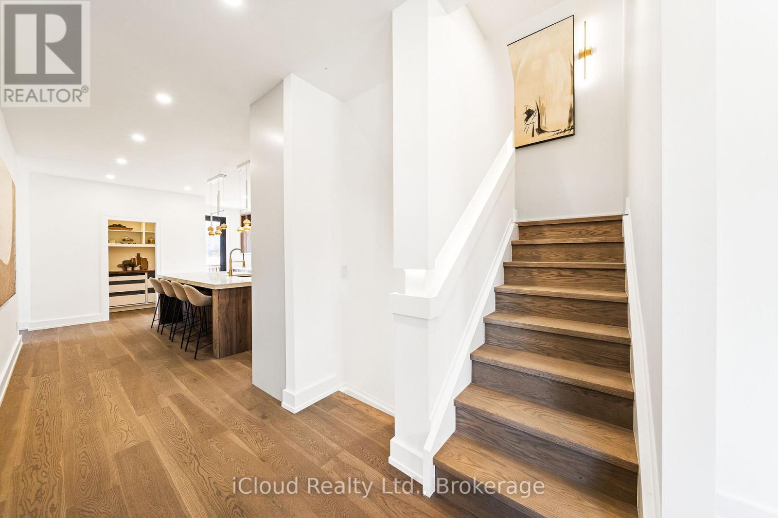 1140 Ogden Avenue, Mississauga, Ontario  L5E 2G9 - Photo 20 - W12882312