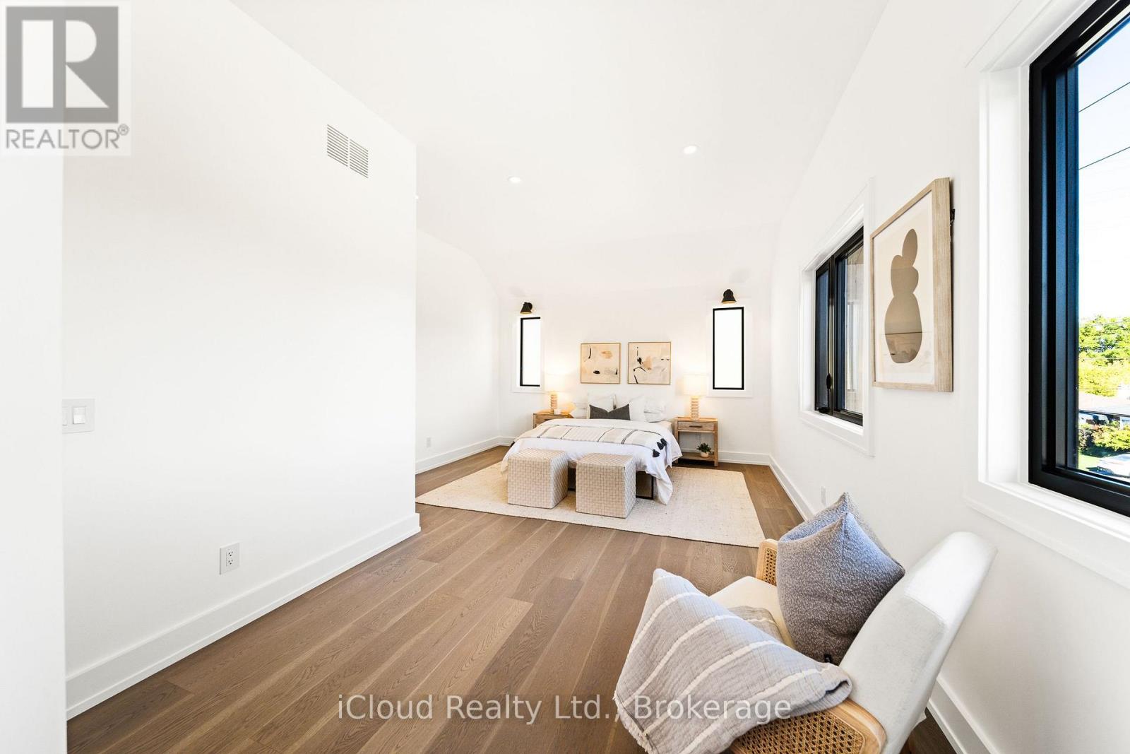 1140 Ogden Avenue, Mississauga, Ontario  L5E 2G9 - Photo 23 - W12882312