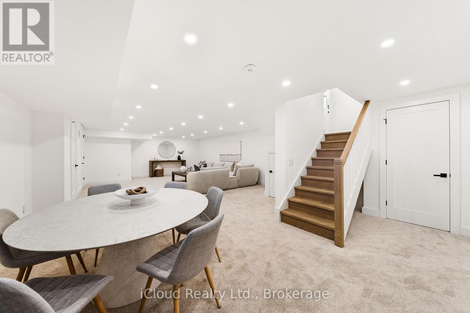 1140 Ogden Avenue, Mississauga, Ontario  L5E 2G9 - Photo 34 - W12882312