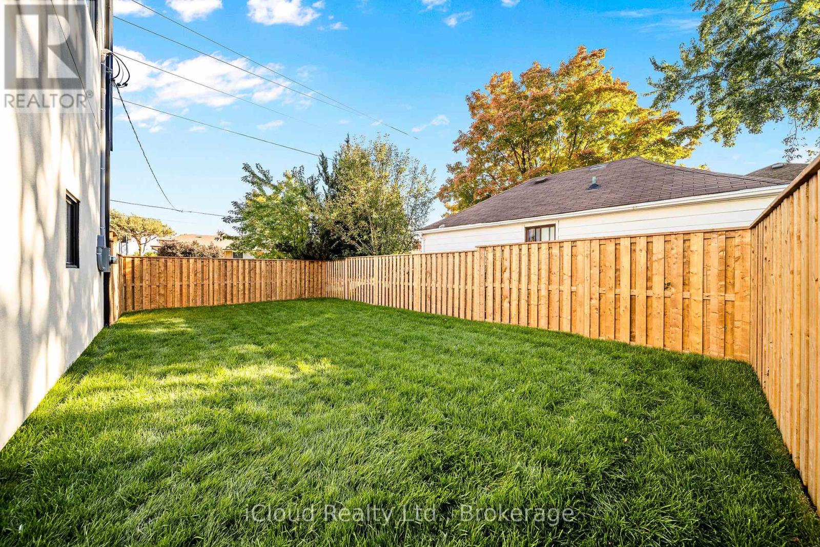 1140 Ogden Avenue, Mississauga, Ontario  L5E 2G9 - Photo 45 - W12882312