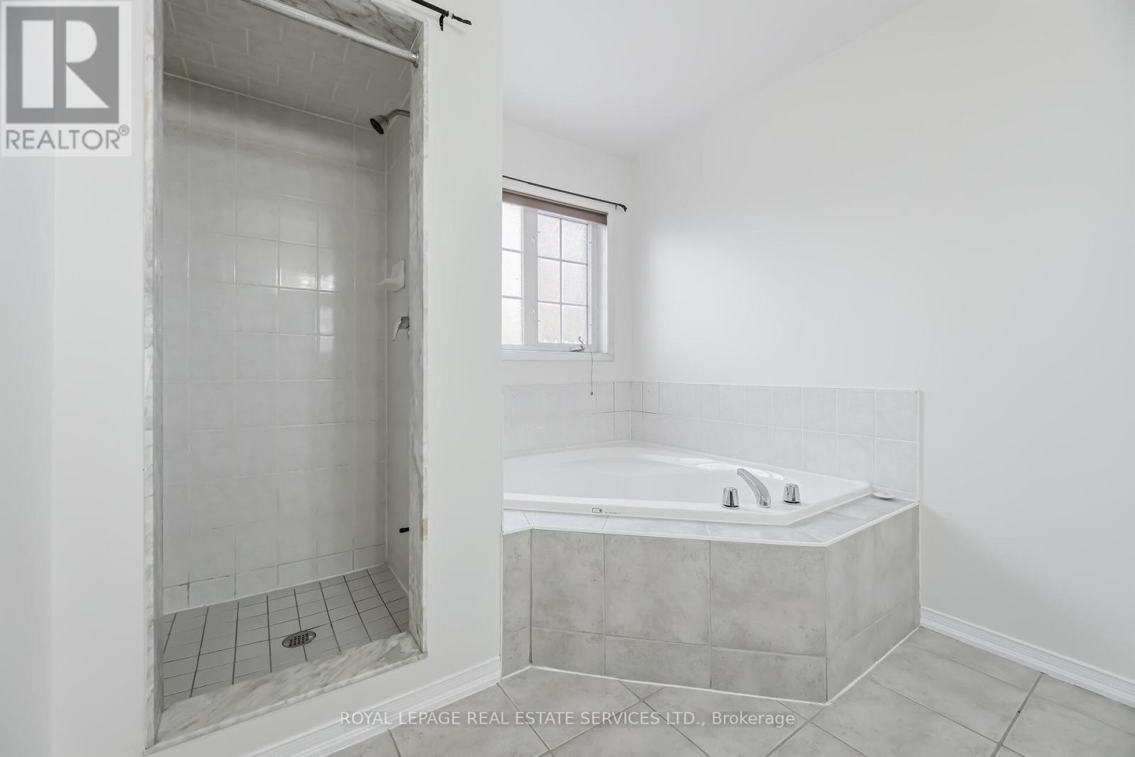 20 Dells Crescent, Brampton, Ontario  L7A 2K4 - Photo 15 - W12882376