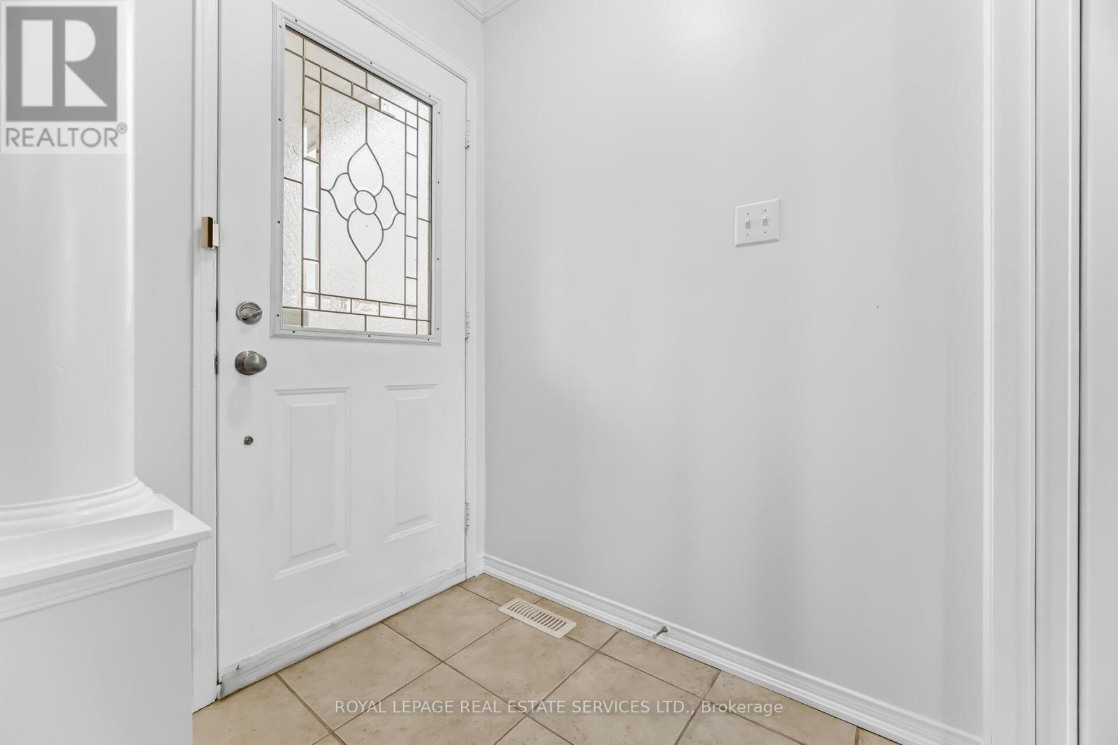 20 Dells Crescent, Brampton, Ontario  L7A 2K4 - Photo 24 - W12882376