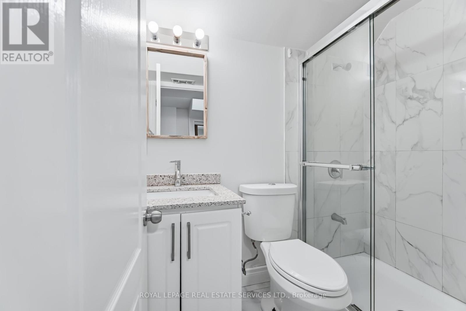 20 Dells Crescent, Brampton, Ontario  L7A 2K4 - Photo 32 - W12882376