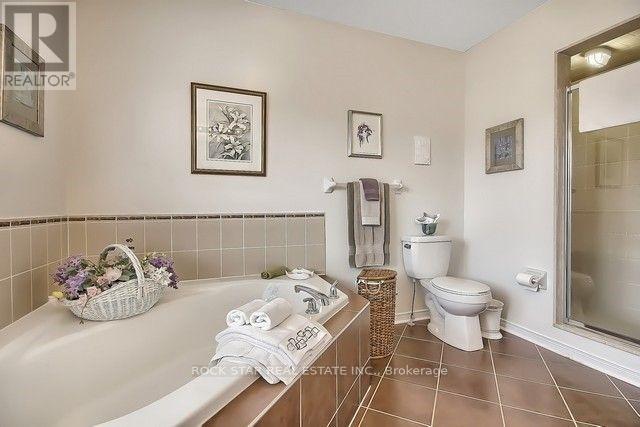 33 Chetholme Place, Halton Hills (Georgetown), Ontario  L7G 0B5 - Photo 20 - W12882392