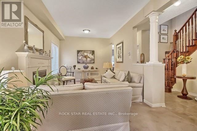 33 Chetholme Place, Halton Hills (Georgetown), Ontario  L7G 0B5 - Photo 7 - W12882392