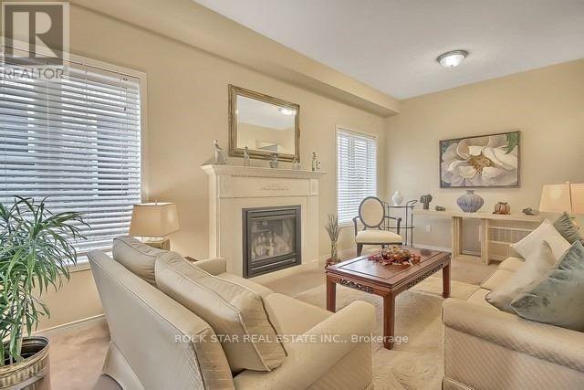 33 Chetholme Place, Halton Hills (Georgetown), Ontario  L7G 0B5 - Photo 8 - W12882392