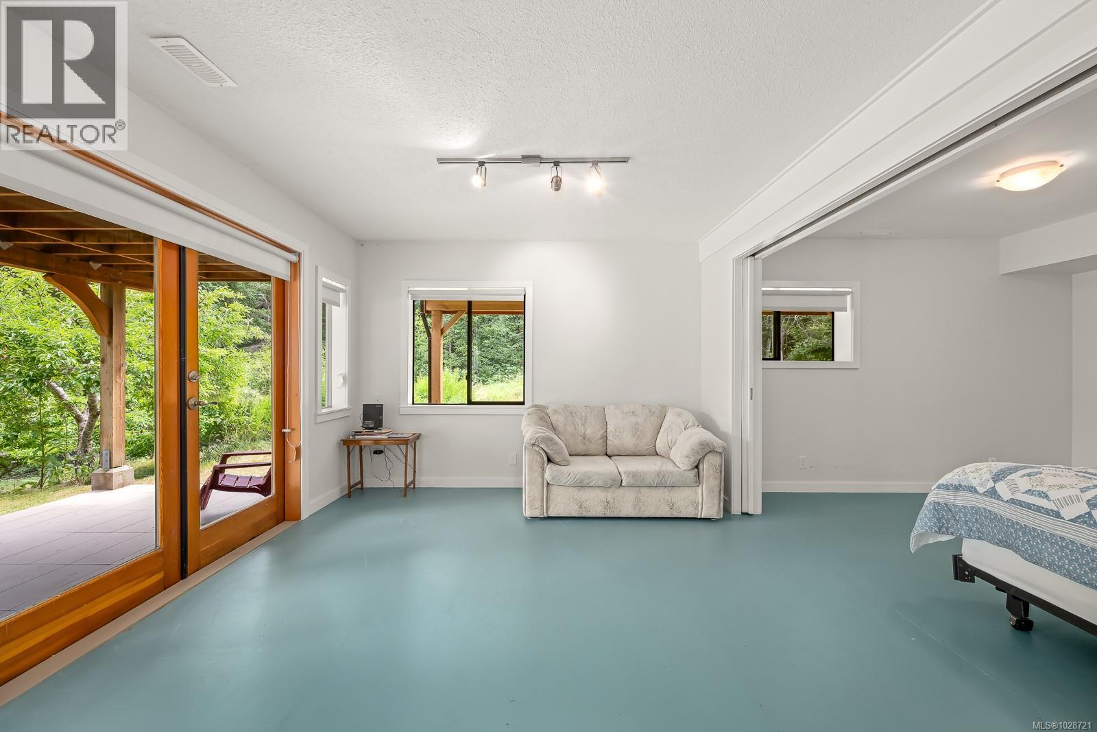 9900 Greenhill Rd, Denman Island, British Columbia  V0R 1T0 - Photo 25 - 1028721