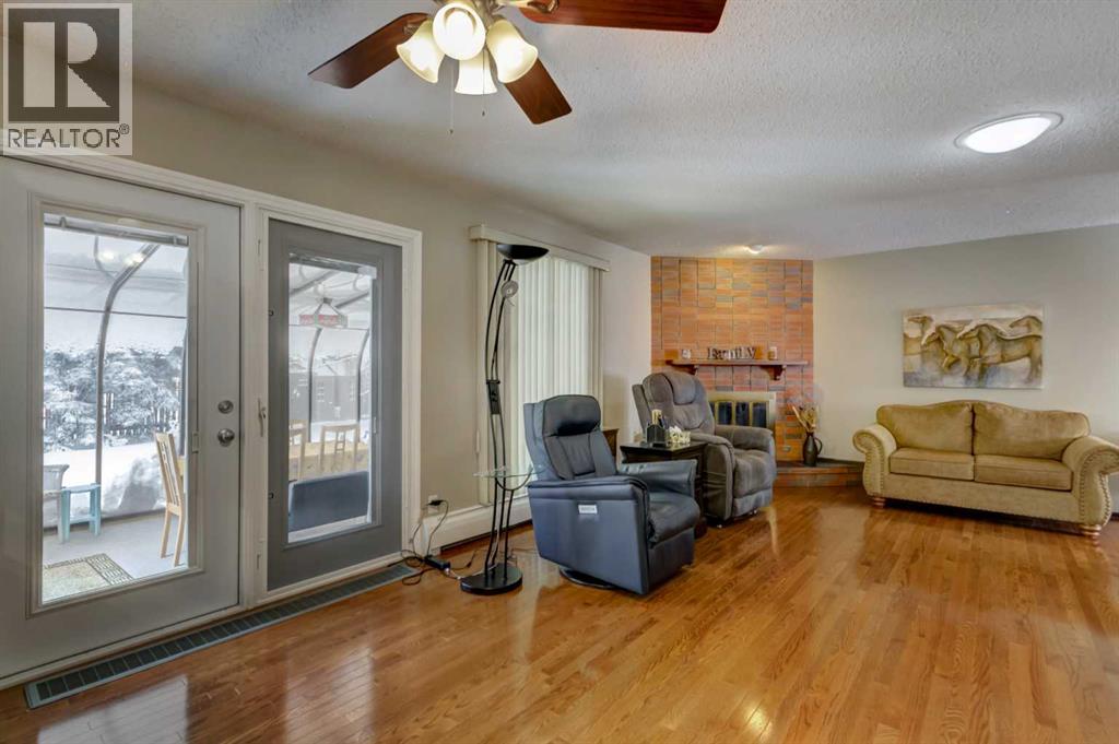 703 Memorial Avenue, Vulcan, Alberta  T0L 2B0 - Photo 15 - A2293238