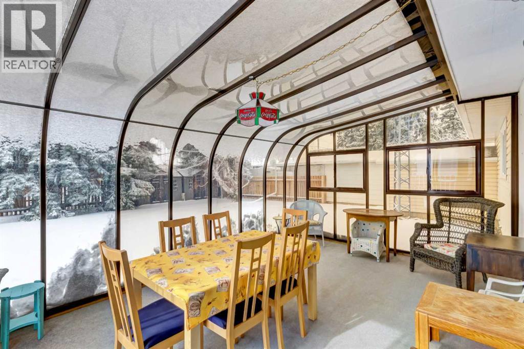 703 Memorial Avenue, Vulcan, Alberta  T0L 2B0 - Photo 18 - A2293238