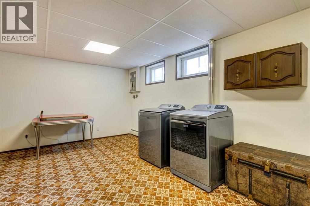 703 Memorial Avenue, Vulcan, Alberta  T0L 2B0 - Photo 26 - A2293238