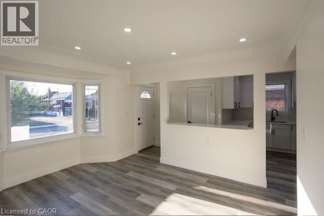 209 East 32nd Street Unit# 1, Hamilton, Ontario  L8V 3S3 - Photo 2 - 40812217