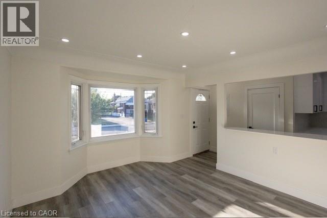 209 East 32nd Street Unit# 1, Hamilton, Ontario  L8V 3S3 - Photo 3 - 40812217