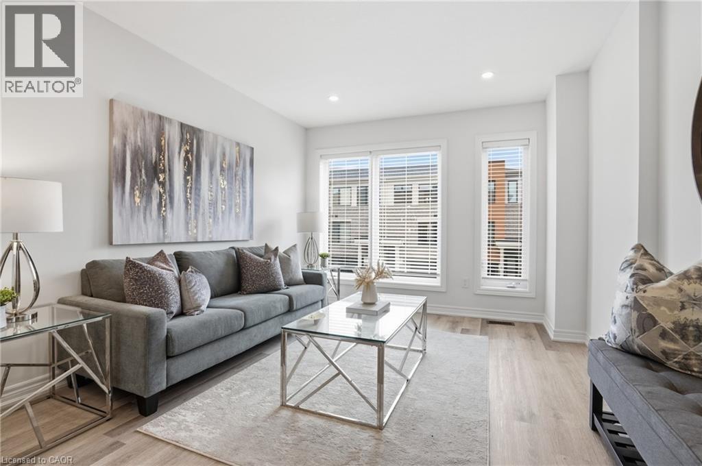 32 Radison Lane, Hamilton, Ontario  L8H 0B5 - Photo 4 - 40812121