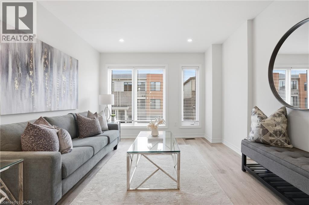 32 Radison Lane, Hamilton, Ontario  L8H 0B5 - Photo 5 - 40812121