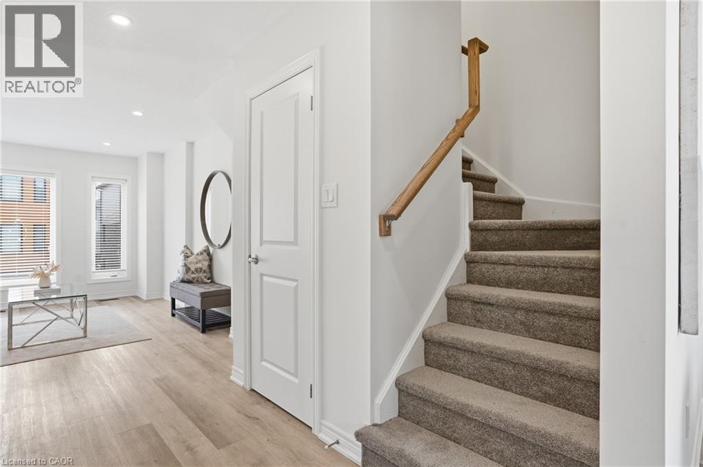 32 Radison Lane, Hamilton, Ontario  L8H 0B5 - Photo 14 - 40812121