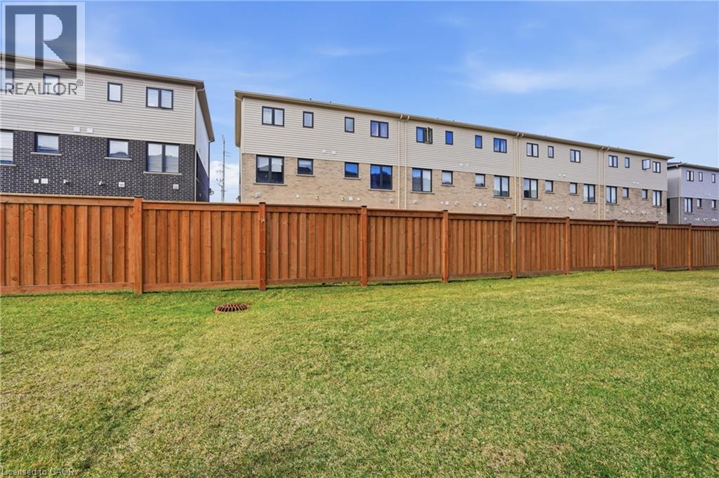 32 Radison Lane, Hamilton, Ontario  L8H 0B5 - Photo 26 - 40812121