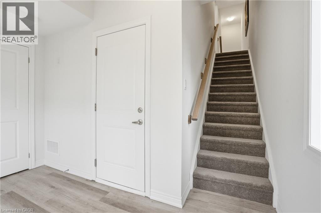 32 Radison Lane, Hamilton, Ontario  L8H 0B5 - Photo 22 - 40812121