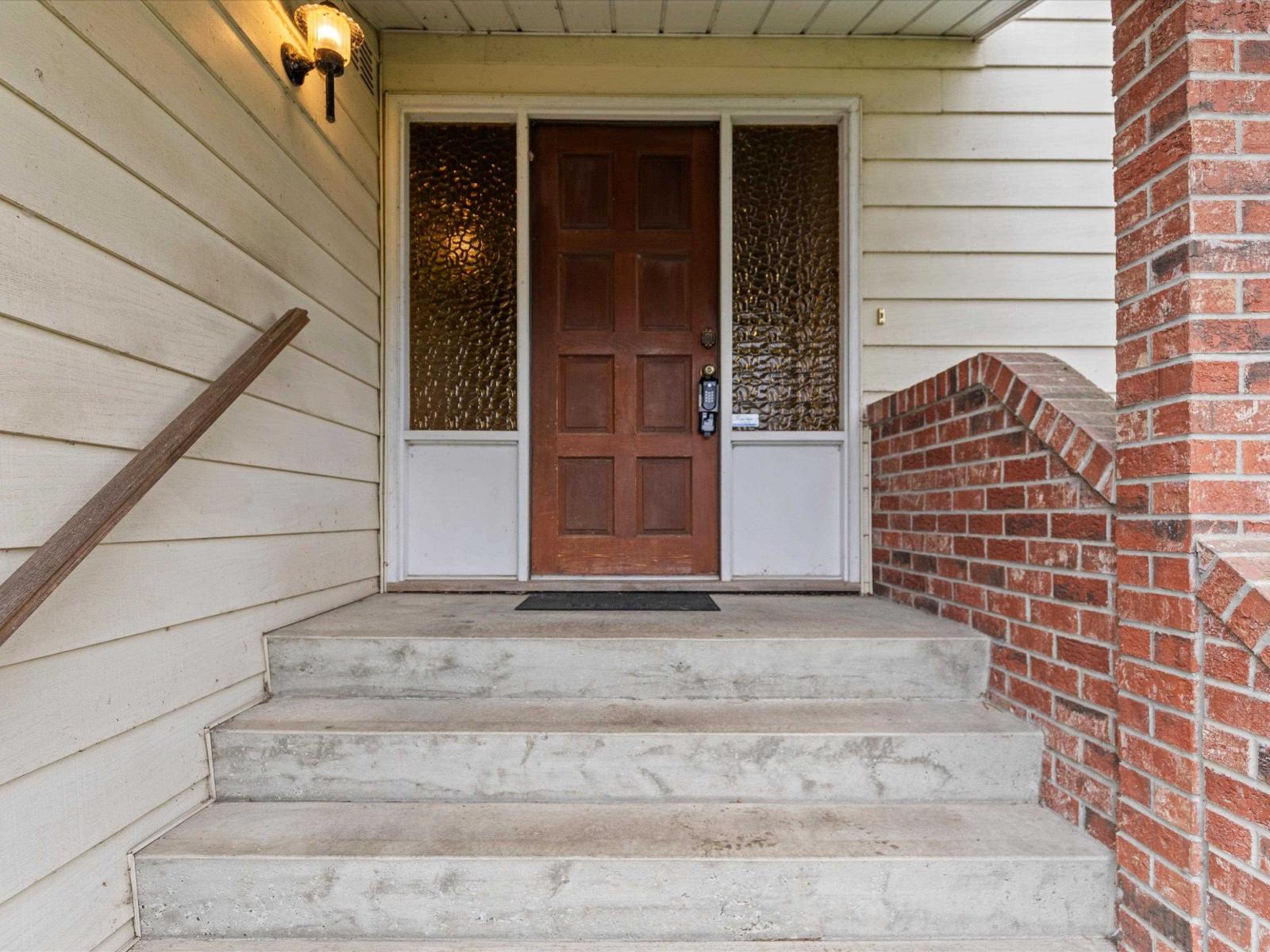 45240 Trutch Avenue, Chilliwack Proper West, Chilliwack, British Columbia  V2P 6V6 - Photo 3 - R3098908