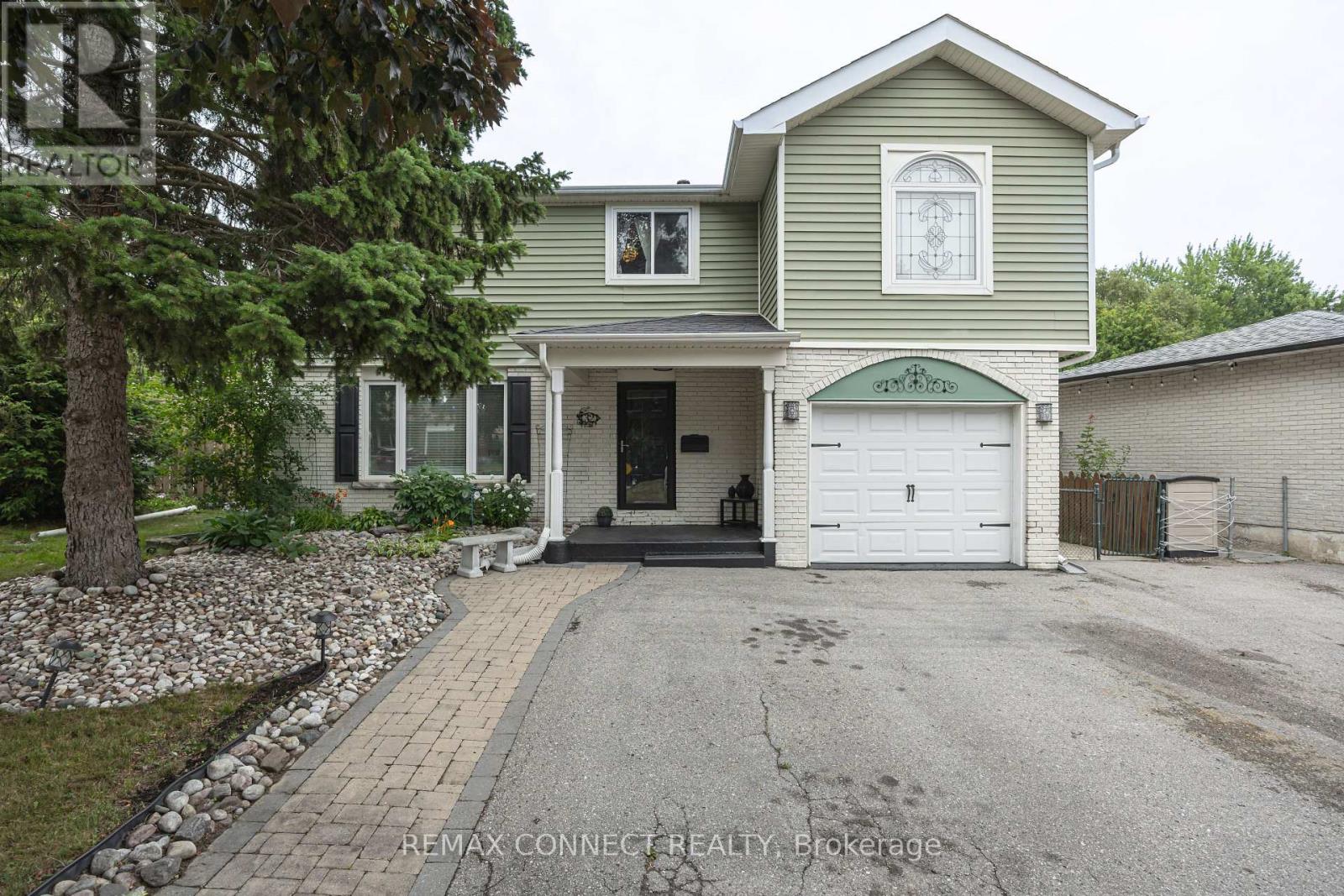 32 Harland Crescent, Ajax, Ontario  L1S 1J9 - Photo 2 - E12751326