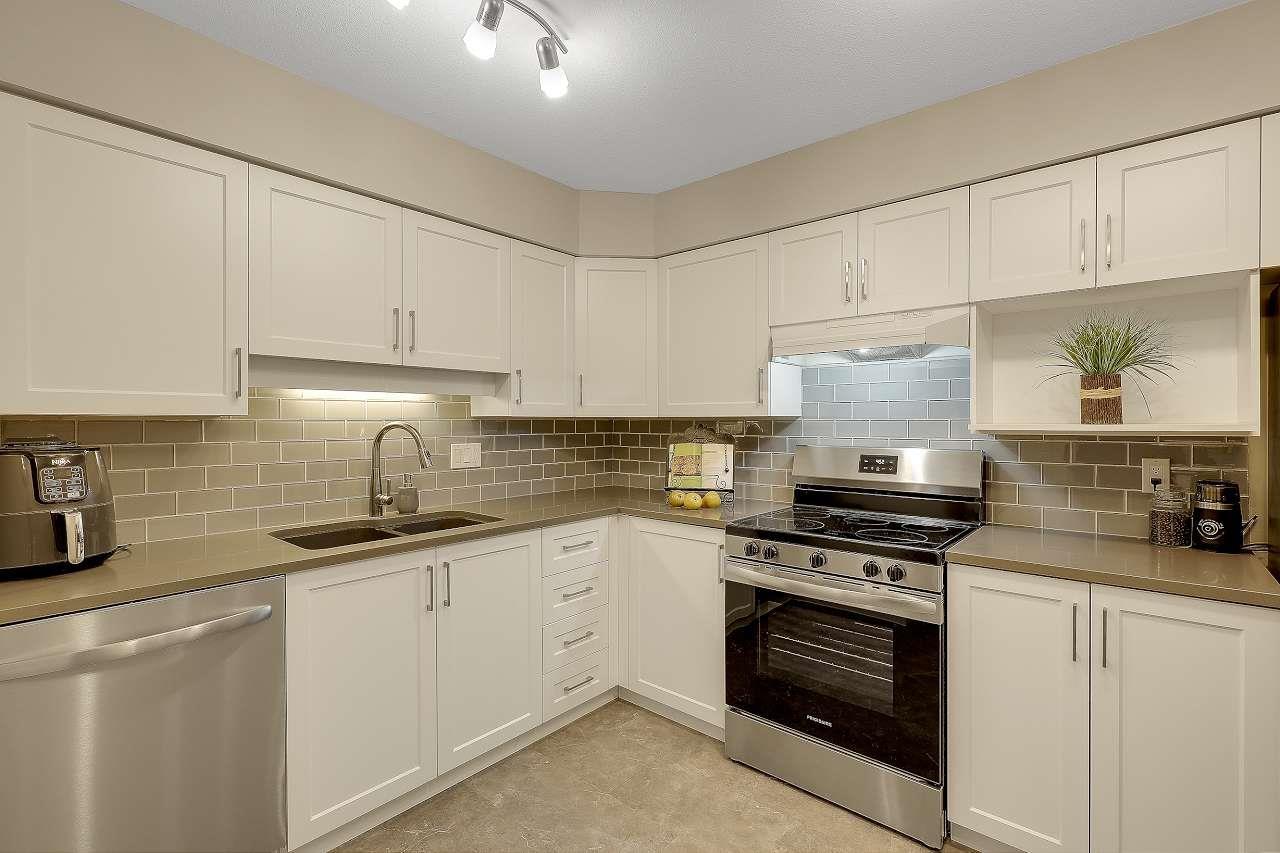 208 1576 Merklin Street, White Rock, British Columbia  V4B 4K2 - Photo 12 - R3099489