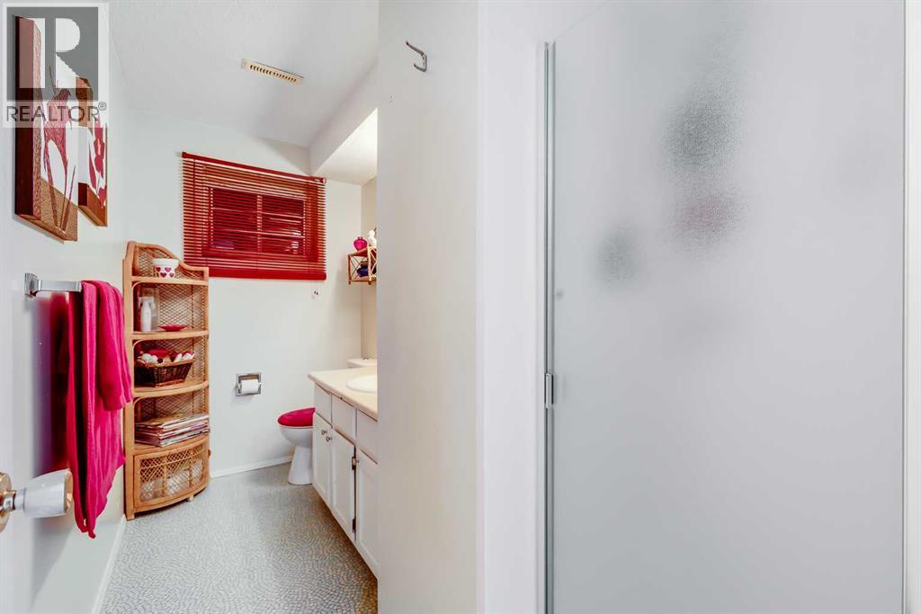 107 Bedwood Bay Ne, Calgary, Alberta  T3K 1M1 - Photo 20 - A2290457